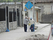 . an actual designated bus stop. How inconvenient western travel can be! (bus stop)