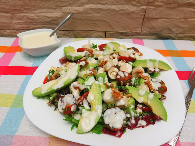 Ensalada de aguacate y palmito