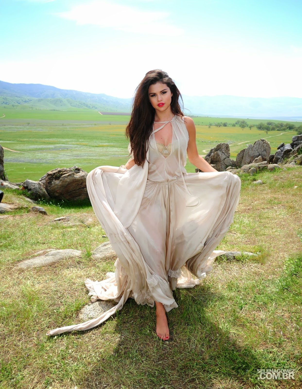 Selena Gomez - Cute And Beautiful