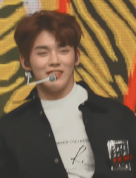 yeonjun txt gif