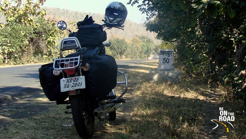 At a pit stop enroute to Jabalpur