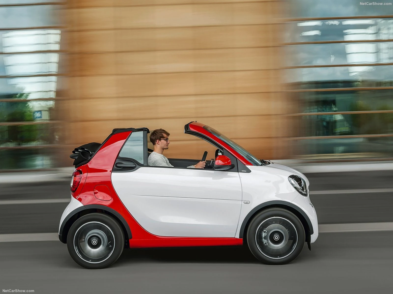 Hình ảnh xe ô tô Smart fortwo Cabrio 2016 & nội ngoại thất