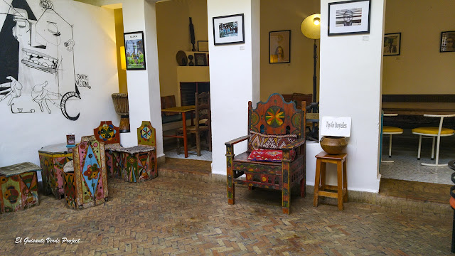 Café Clock, silla cuenta-cuentos bereber - Marrakech, por El Guisante Verde Project