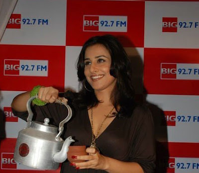 Vidya Balan bloack in Big Fm Studio