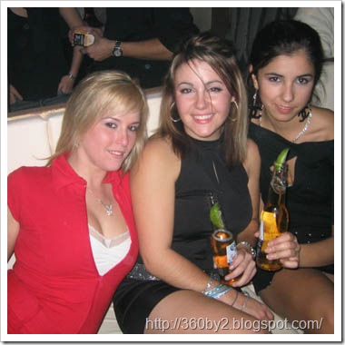 AC does not even help - girls get crazy | Photo Captures_10