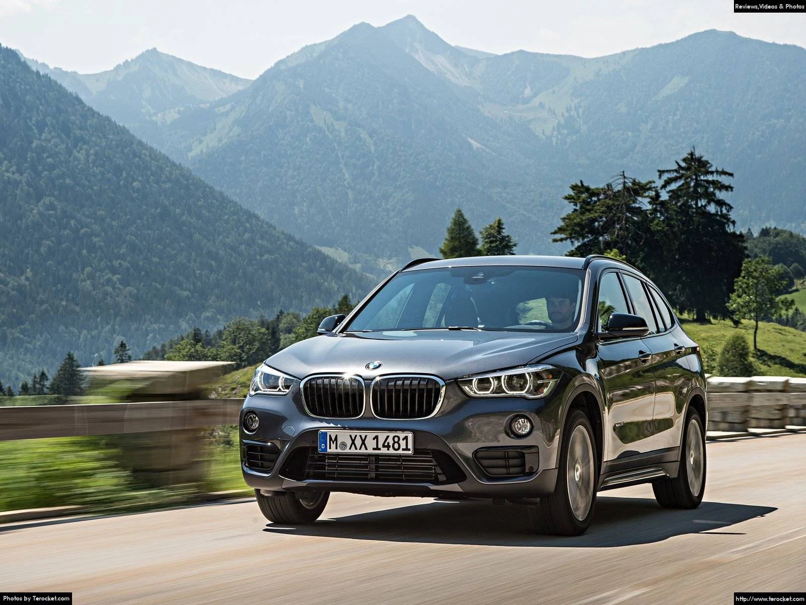 Hình ảnh xe ô tô BMW X1 2016 & nội ngoại thất