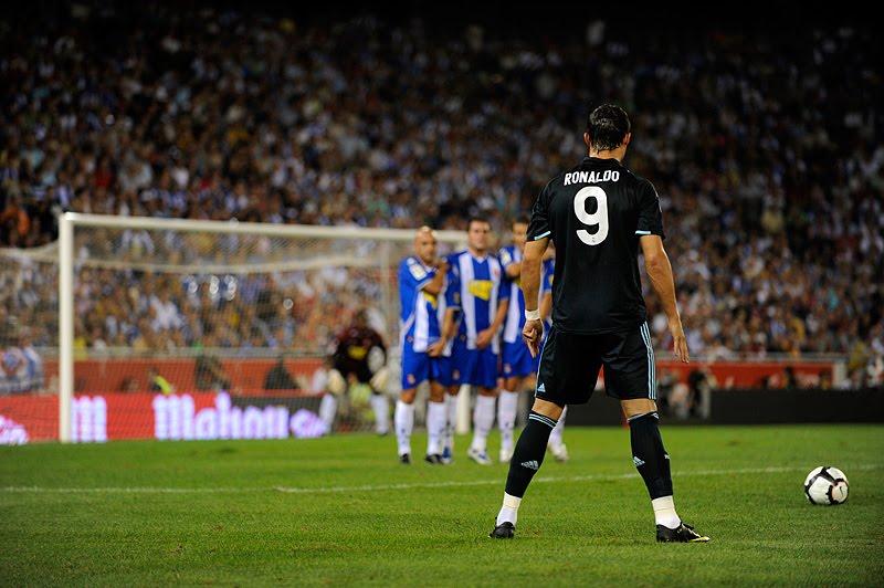 lionel messi vs ronaldo. lionel messi vs ronaldo.