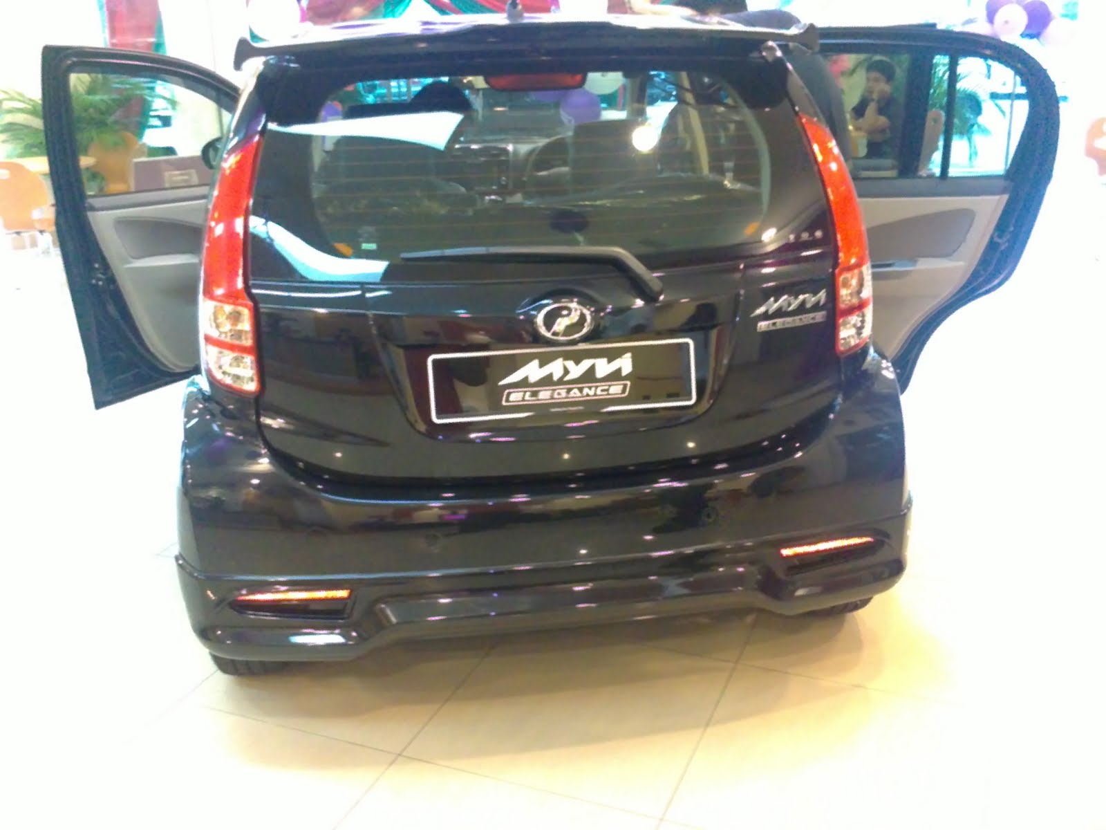 SuKa@KeReTa: Price Perodua MYVI 2011