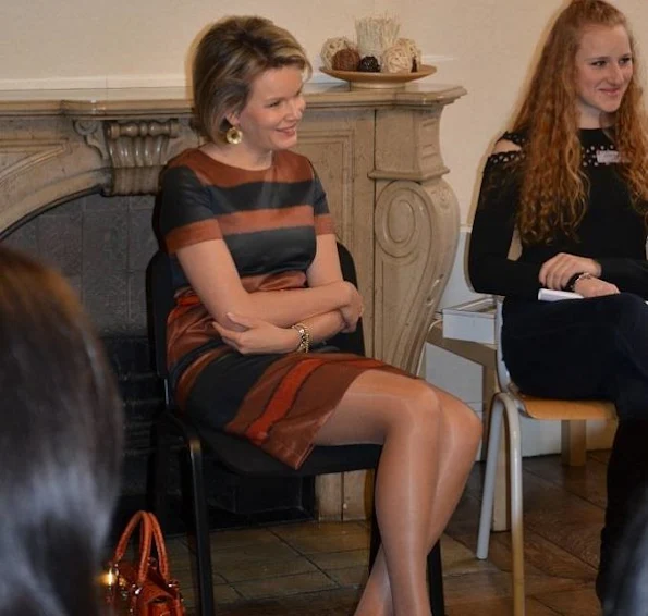 Queen Mathilde wore Natan dress, Natan suede pumps and Valentino python handbag. valentine's day gift