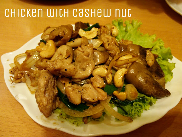 Paulin's Munchies - Rattana Thai at Tanjong Pagar Plaza - Chicken with cashew nut