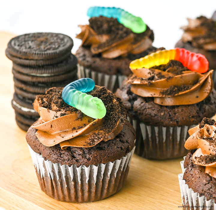 Dirt Cupcakes with Gummy Worms