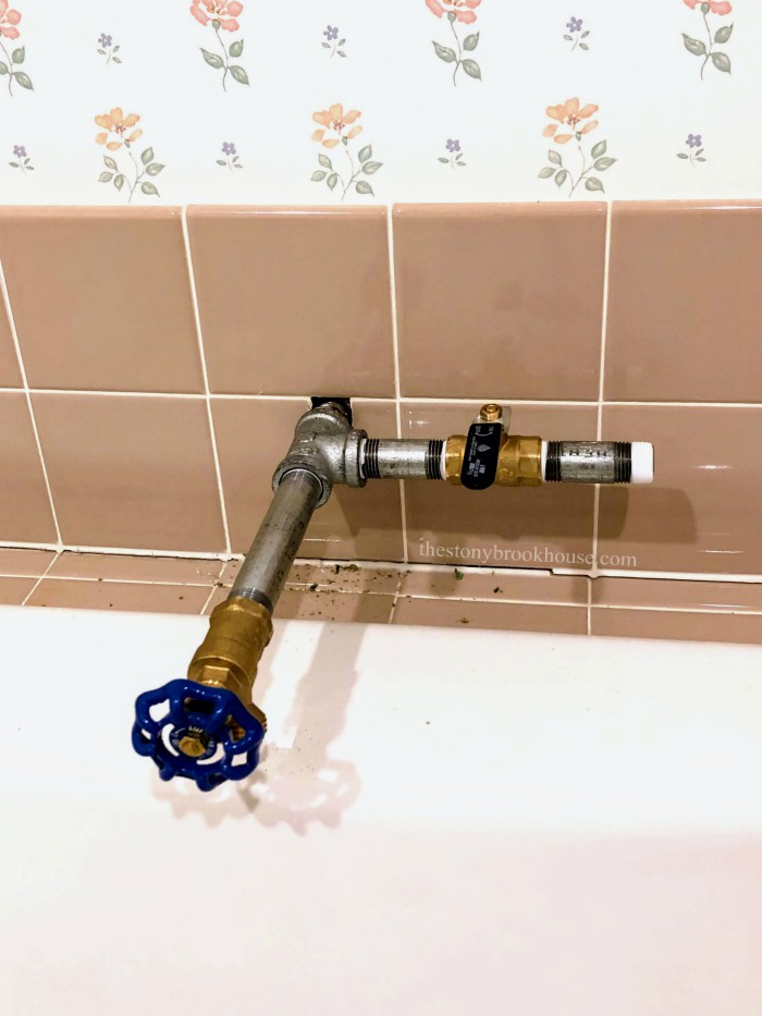Shower faucet put together