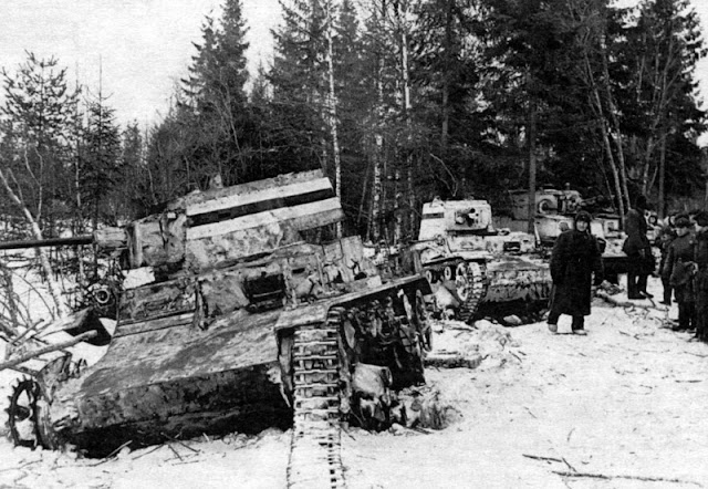 26 February 1940 worldwartwo.filminspector.com Finnish Vickers tank