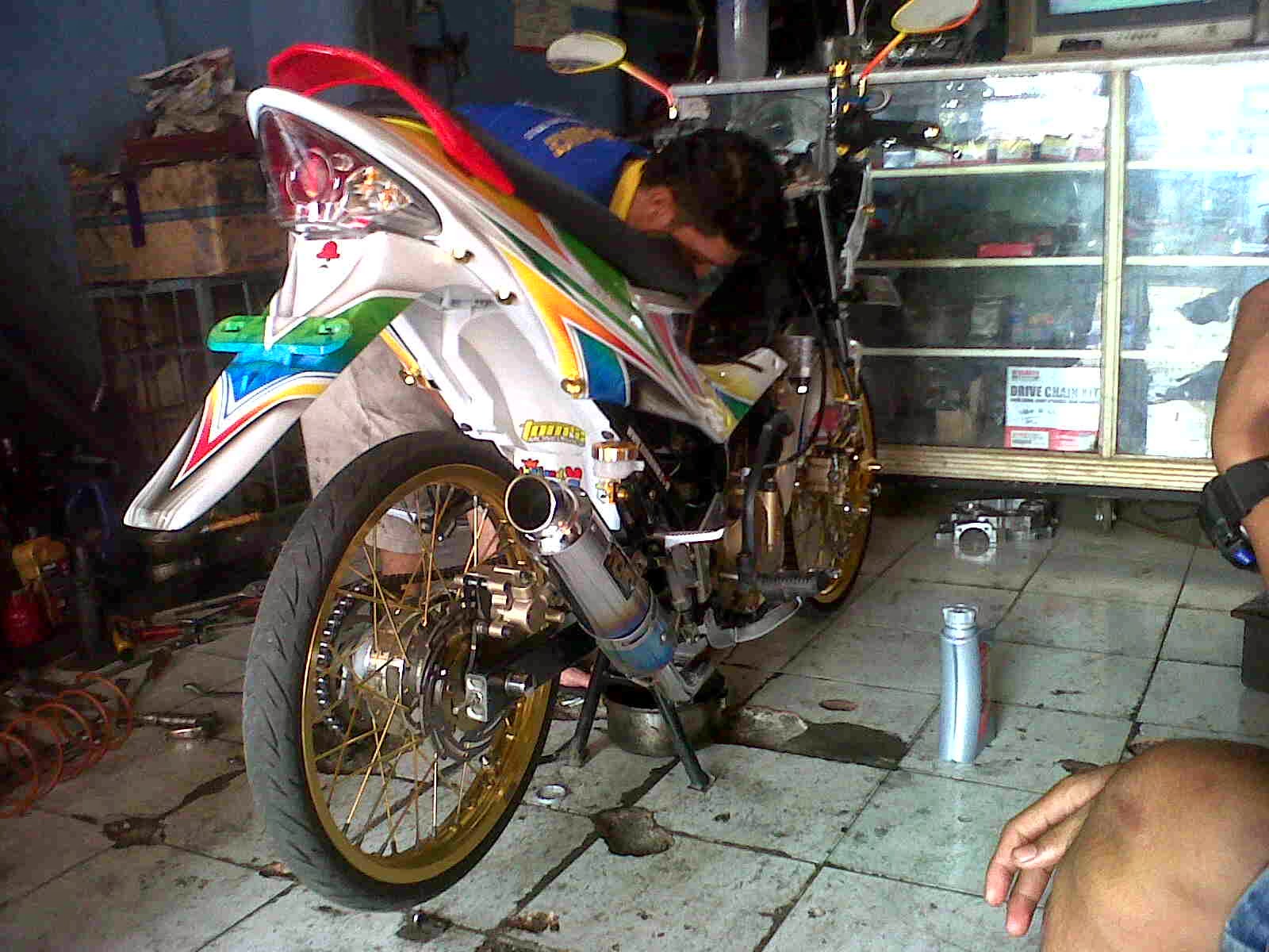 Kontes Motor Berkonsep Street Funky Kontes Motor Kelas Street