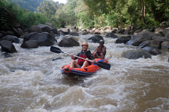 chiang mai white water rafting, chiang mai rubber rafting, chiang mai rubber boat tour, chiang mai rubber boat adventure, chiang mai rafting tour, chiang mai white water rafting adventure