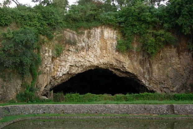 Gua Lalay Pelabuan Ratu