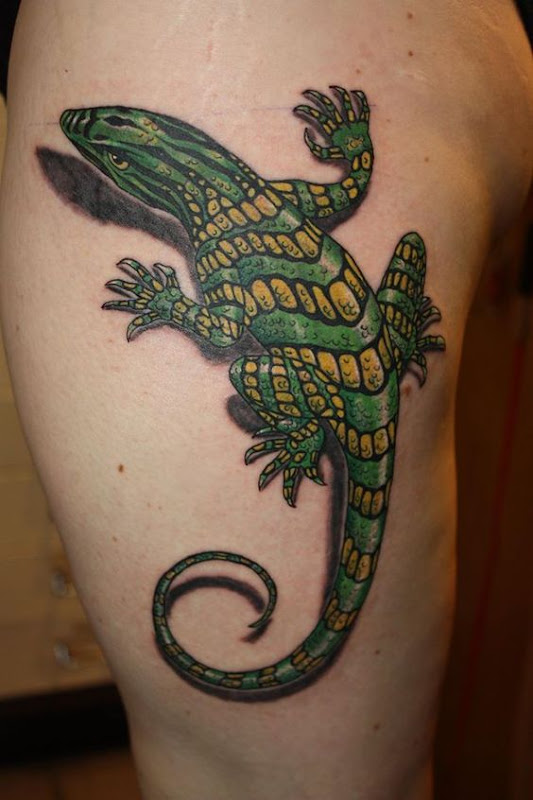Green-and-Yellow-3D-Lizard-Tattoo