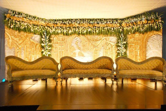 Wedding arrangement ideas comprise of the floral arrangement table decor 