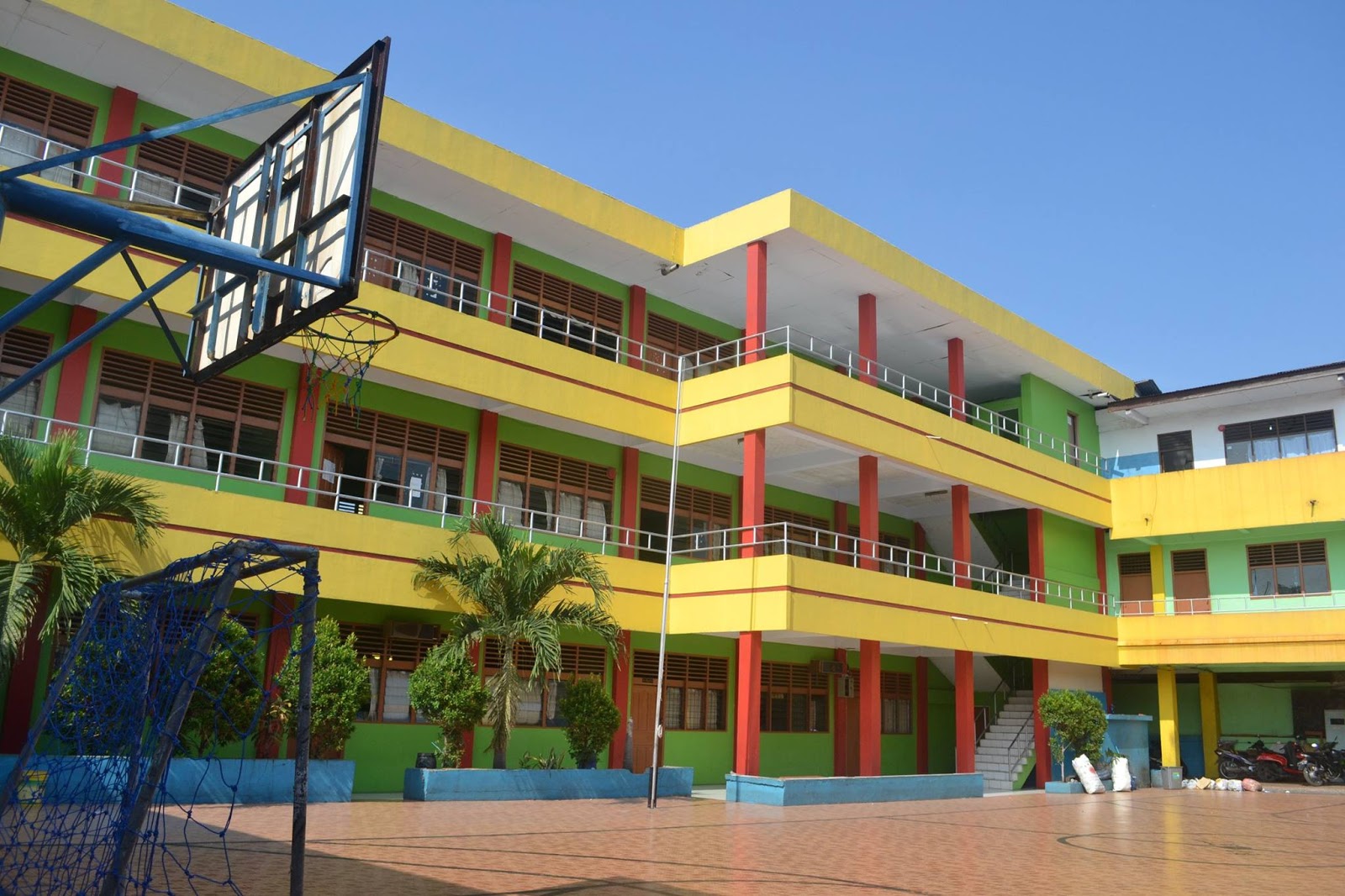  32 Gambar  Gedung Sekolah  Minimalis Modern Paling Baru 