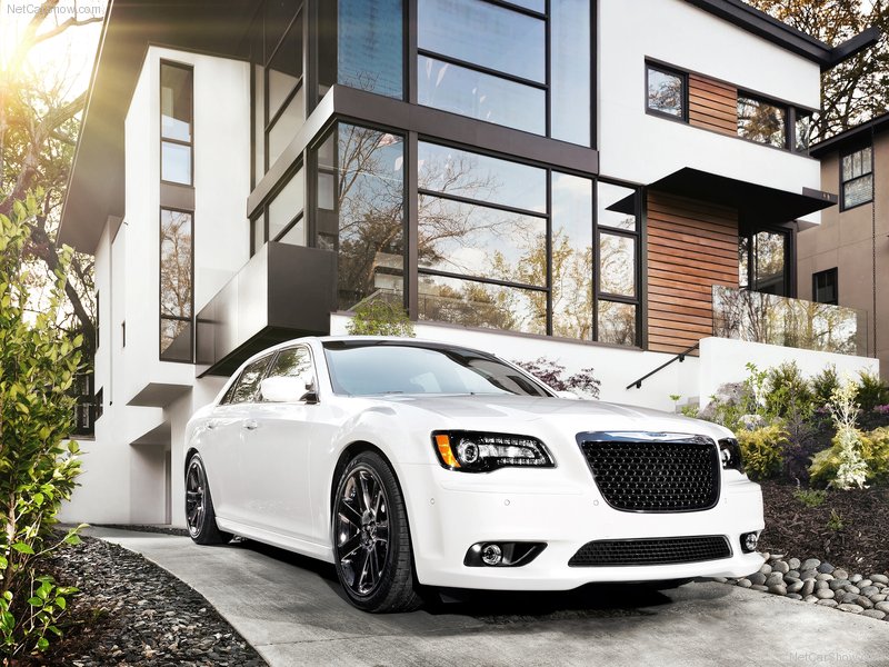 2012 Chrysler Sedan 300 SRT8