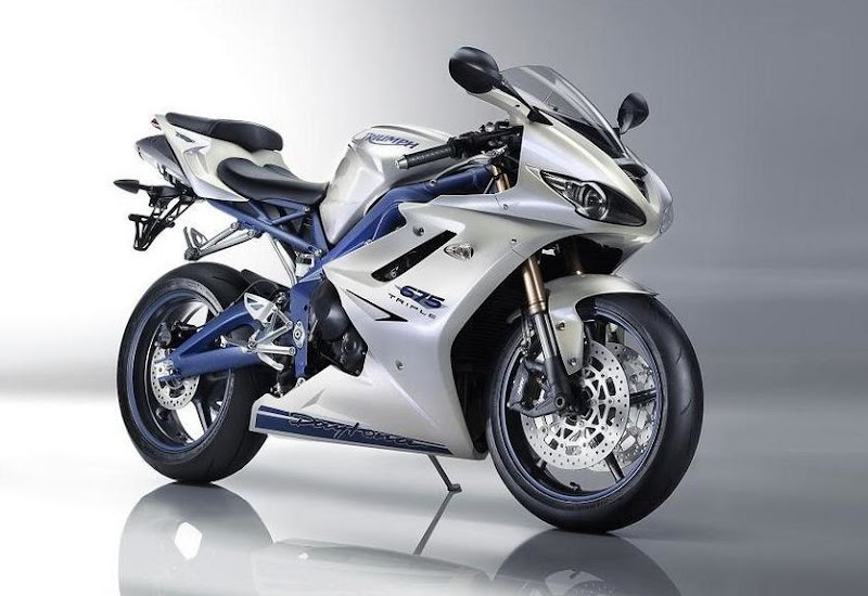 ( 2010 ) NEW TRIUMPH DAYTONA 675 SE