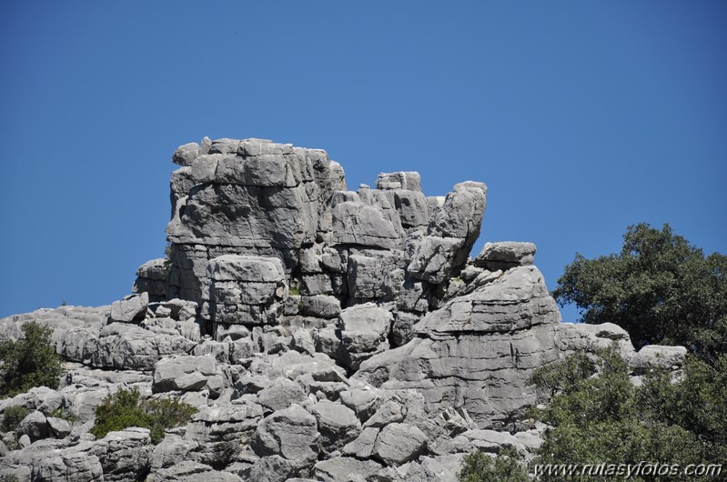 Villaluenga del Rosario - Llanos del Republicano - Torcal de Cancha Bermeja - Cerro Tinajo