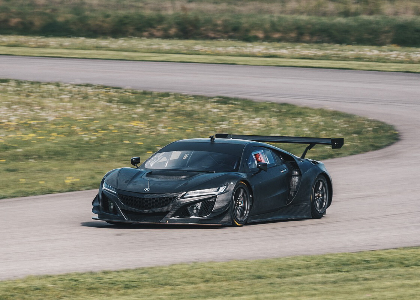 Acura Pamerkan Mobil Balap NSX GT3 Baru Dengan Body Full Carbon