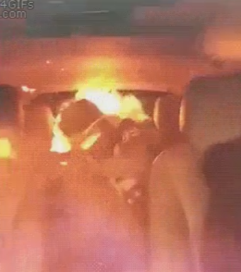 φωτιά από αέριο σε αυτοκίνητο