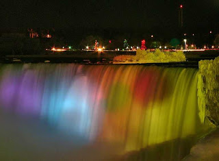 Cataratas do Niagara no Inverno - Beleza gelada