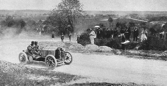 Fotografías de las primeras carreras de automóviles