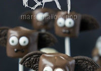 Halloween Marshmallow Pops
