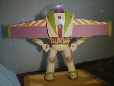 Toy Story Buzz Lightyear Papercraft 3