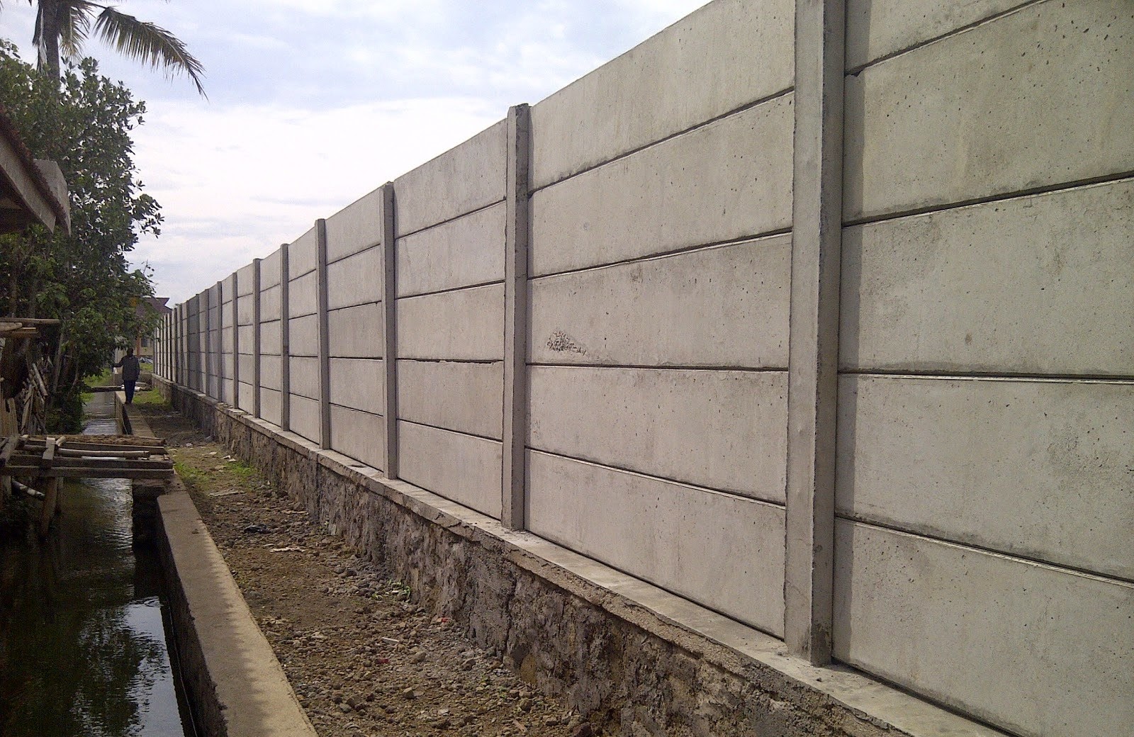 Jual Tembok Beton  Precast untuk wilayah Lombok Bima dan 