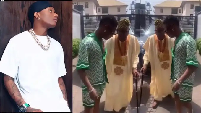 “Best video ever seen” – Video of Wizkid assisting his father in walking captures the hearts of netizens (Watch)
