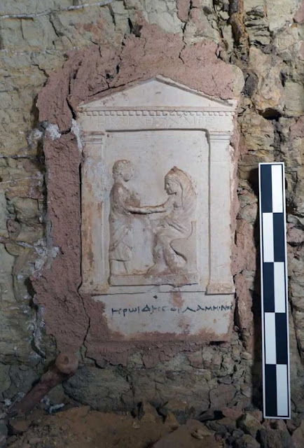 Εντυπωσιακός τάφος και χειροποίητα αντικείμενα βρέθηκαν στην νεκρόπολη Σακκάρα
