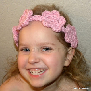 Swirls and Sprinkles: Free crochet flower headband pattern