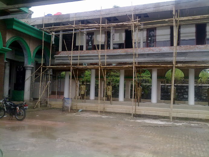 RENOVASI MASJID JAMI H M ZEIN SYUKUR