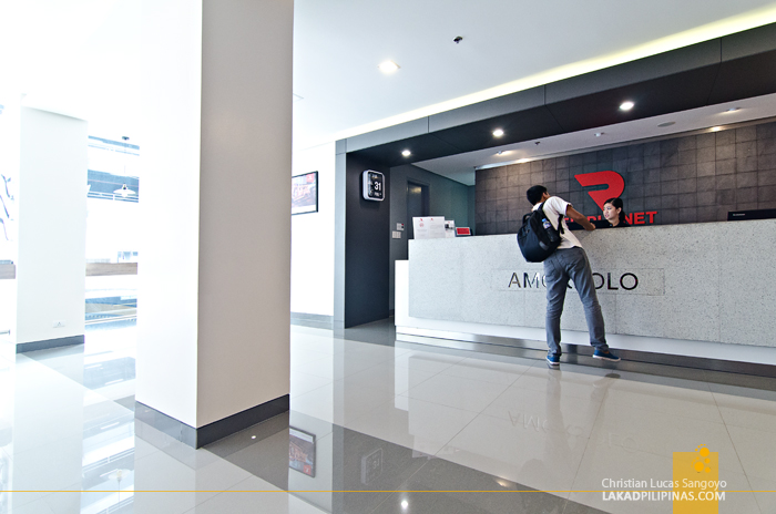 Red Planet Makati Amorsolo Hotel Lobby