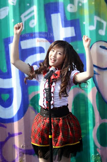 Photo Aksi Panggung Shinta Naomi JKT48