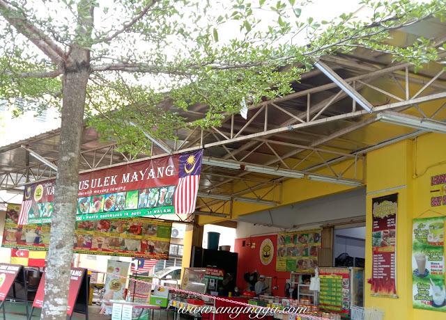 Kedai produk  masakan Kelantan dan Thai di Rawang