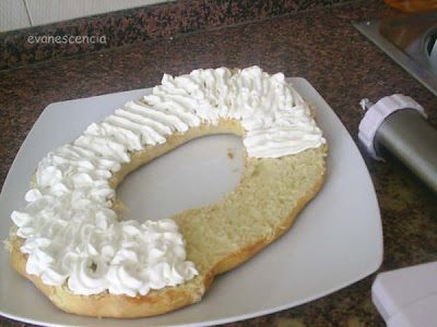 relleno roscon con nata montada