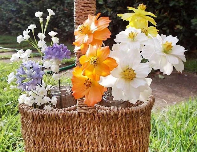 “Não Deixe Para Amanhã a notícia boa. O Sorriso certo. A Presença esperada. A Palavra amorosa. A Gentileza. O Abraço bom. A Mensagem linda. O Gesto terno. O Presente bacana. A Delicadeza. É delícia pra alma antecipar a alegria de alguém.”