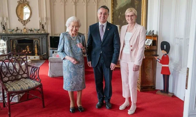 Queen Elizabeth received President Ignazio Cassis and his wife Paola Cassis in the Oak Room at Windsor Castle