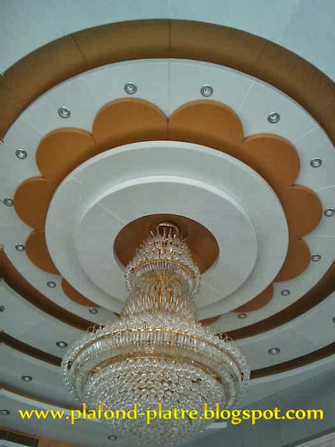 Plafond-suspendu-platre-ceiling