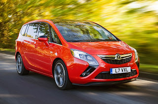 Vauxhall Zafira Tourer Elite BiTurbo (2013) Front Side