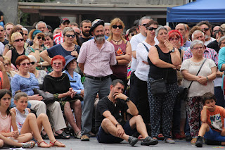 Miles de personas participan en el homenaje póstumo a Periko Solabarria