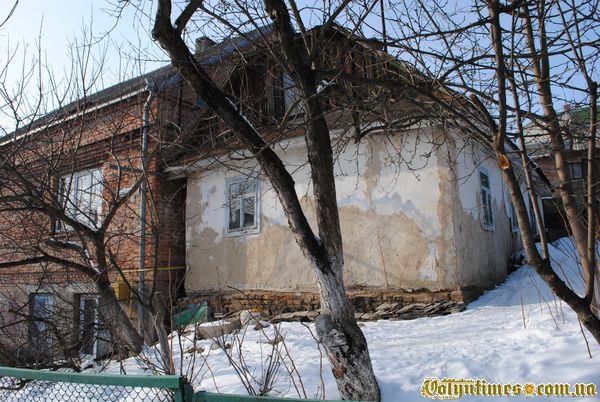 "Нове тіснить старе"