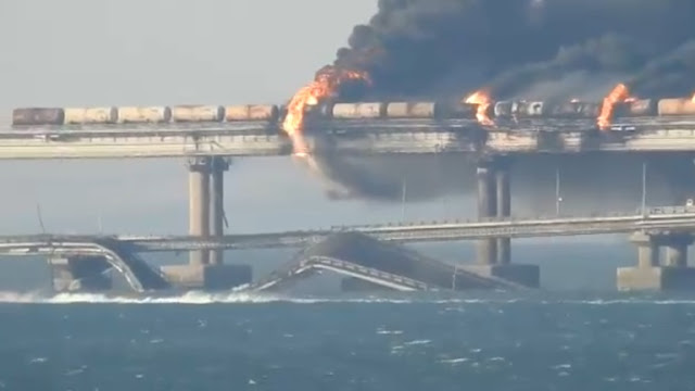 World United News: Kırım Köprüsü Saldırıya Uğradı