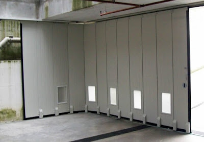  Belakangan ini model pintu garasi geser cukup terkenal di kalangan masyarakat √ 32 Model Pintu Garasi Sliding Minimalis Modern Paling Elegan