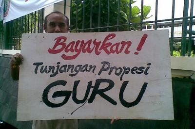 Tunjangan Guru Belum Dibayar Laporkan Ke Sini